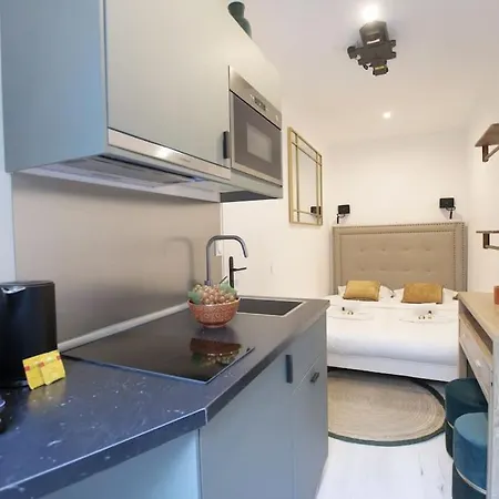 Apartmán Luxury W/ Jacuzzi - Rex / Montorgueil *