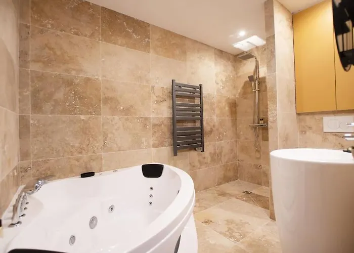 Luxury W/ Jacuzzi - Rex / Montorgueil